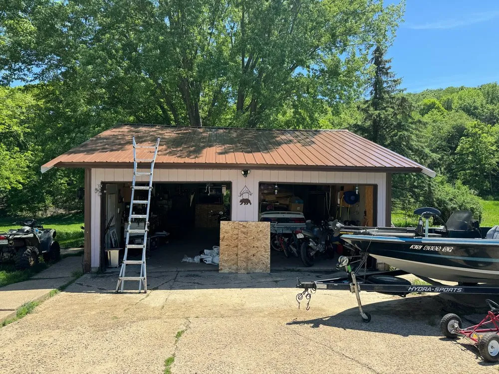 Top-rated roof repair in Loganville, WI - Stout Construction