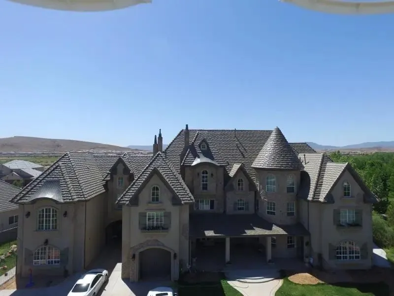 Slide of Stout Roofing