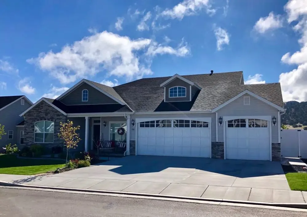 Slide of Stout Roofing