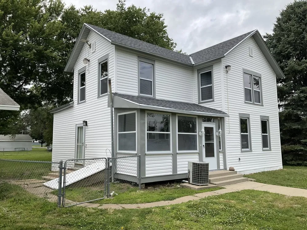 Licensed roof replacement near you across Papilion, NE - Stowe Creek