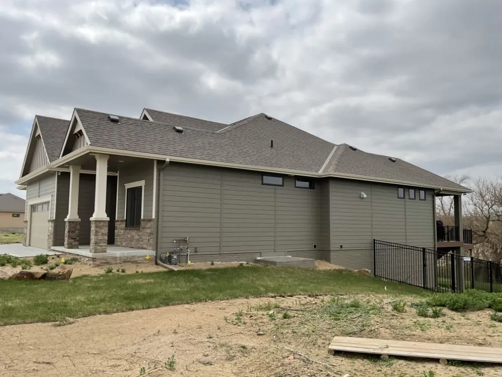 Top-rated roof installation in Papilion, NE by Stowe Creek