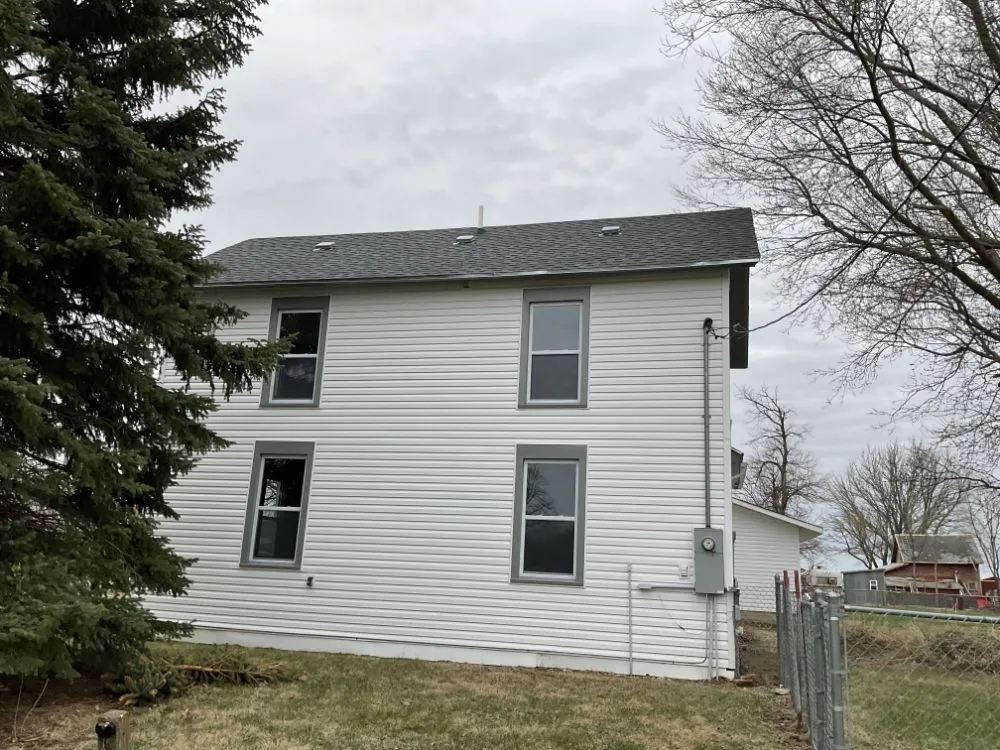 Emergency roof replacement near you in Papilion, NE by Stowe Creek