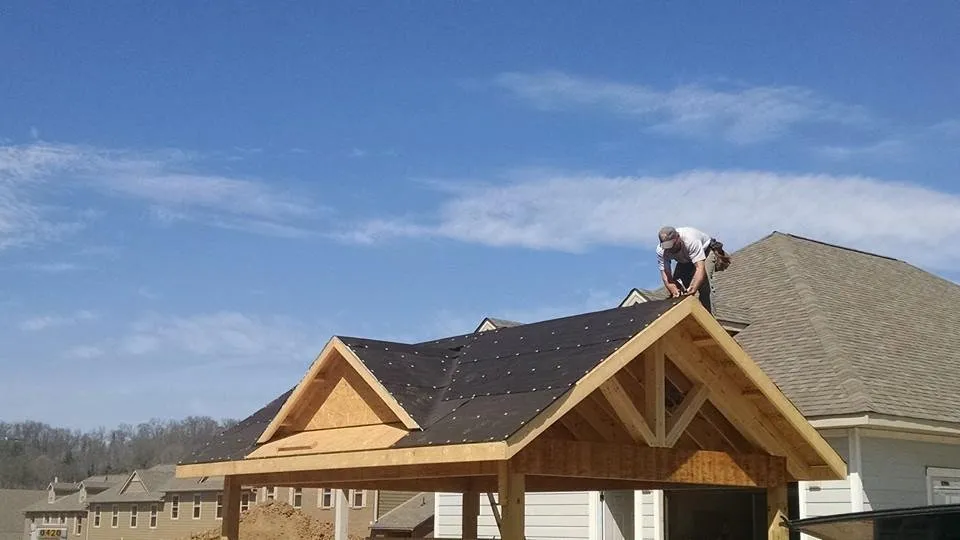 Slide of Straight Edge Construction & Roofing