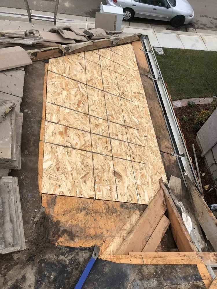 Slide of Straight Edge Roofing