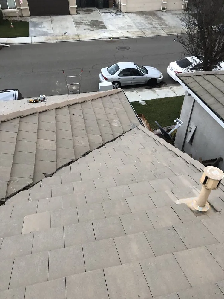 Slide of Straight Edge Roofing