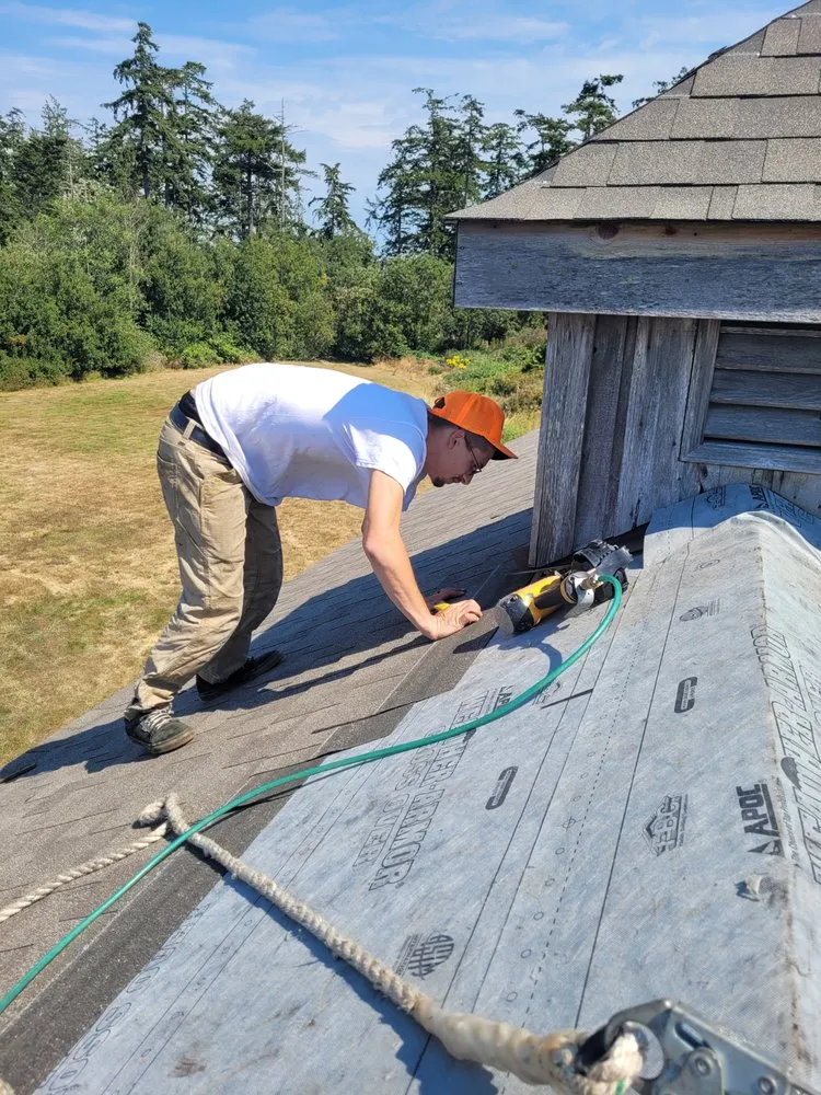 Slide of Straight Line Roofing And Construction