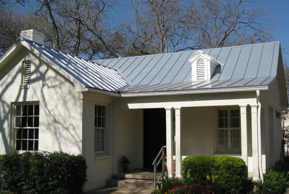 Slide of Straight Solutions Inc.