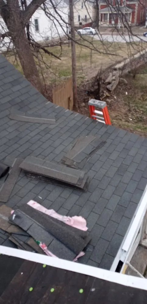 Slide of Straightline Roofing