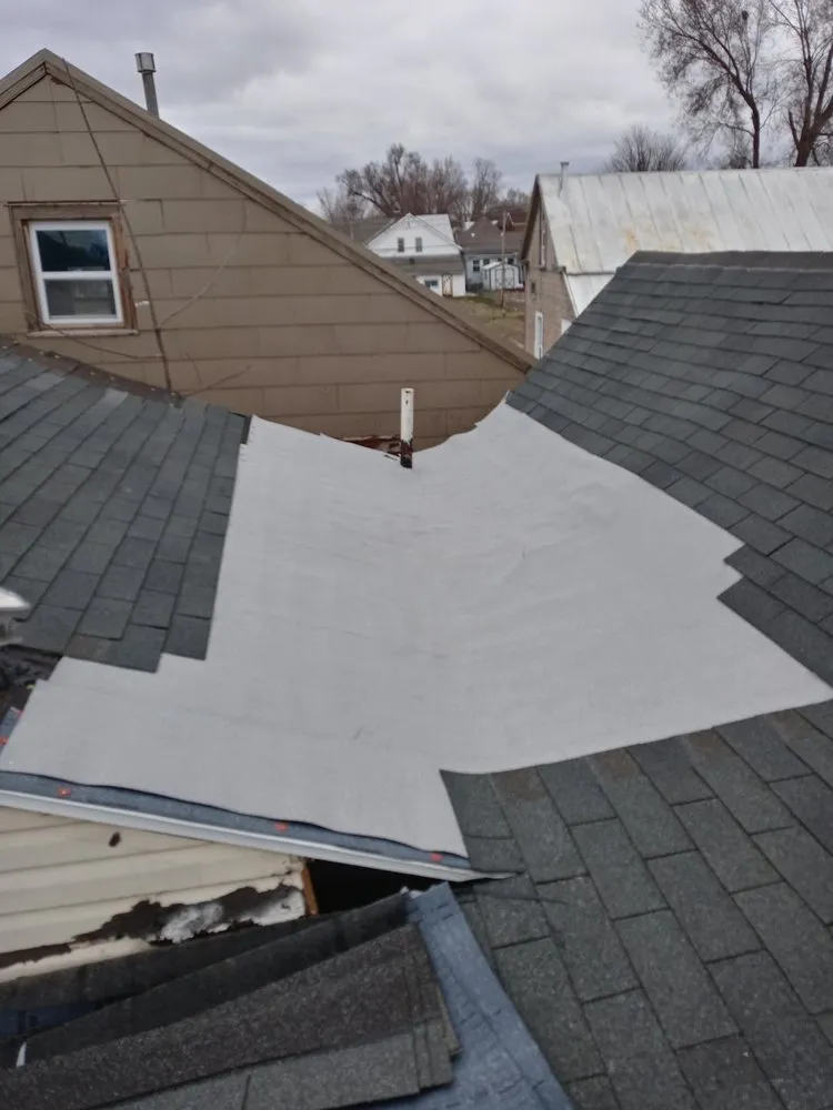 Slide of Straightline Roofing