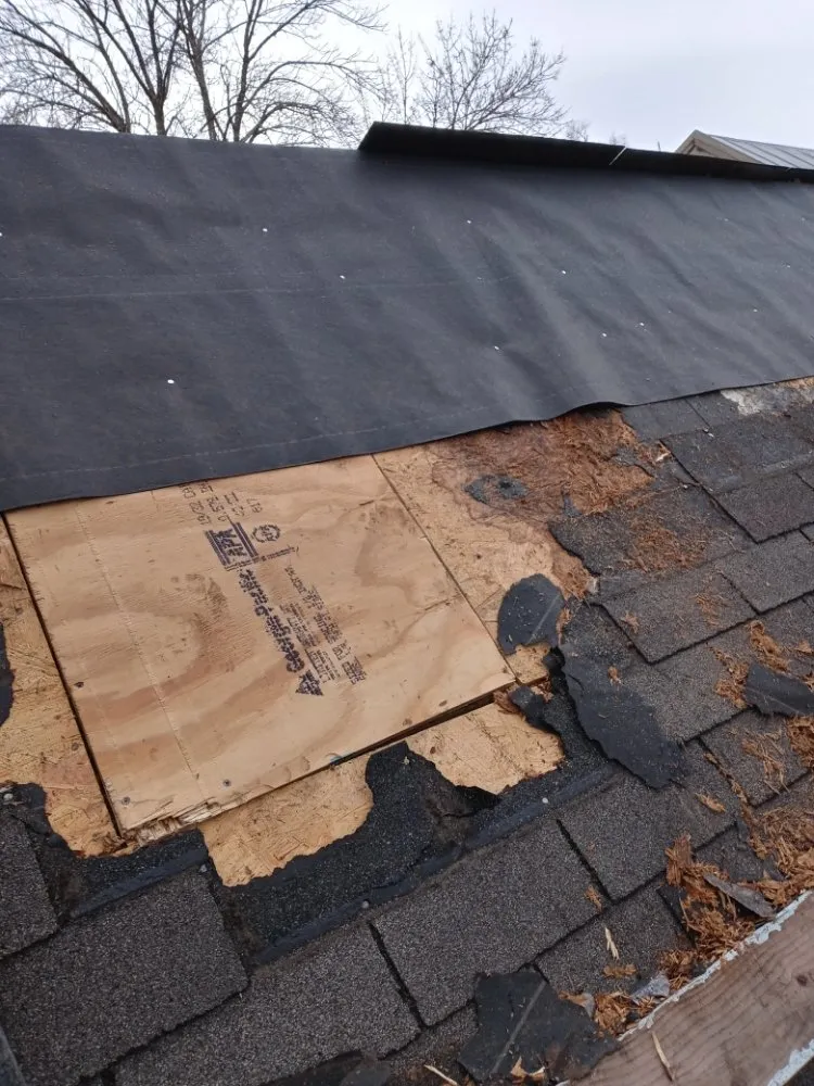 Slide of Straightline Roofing