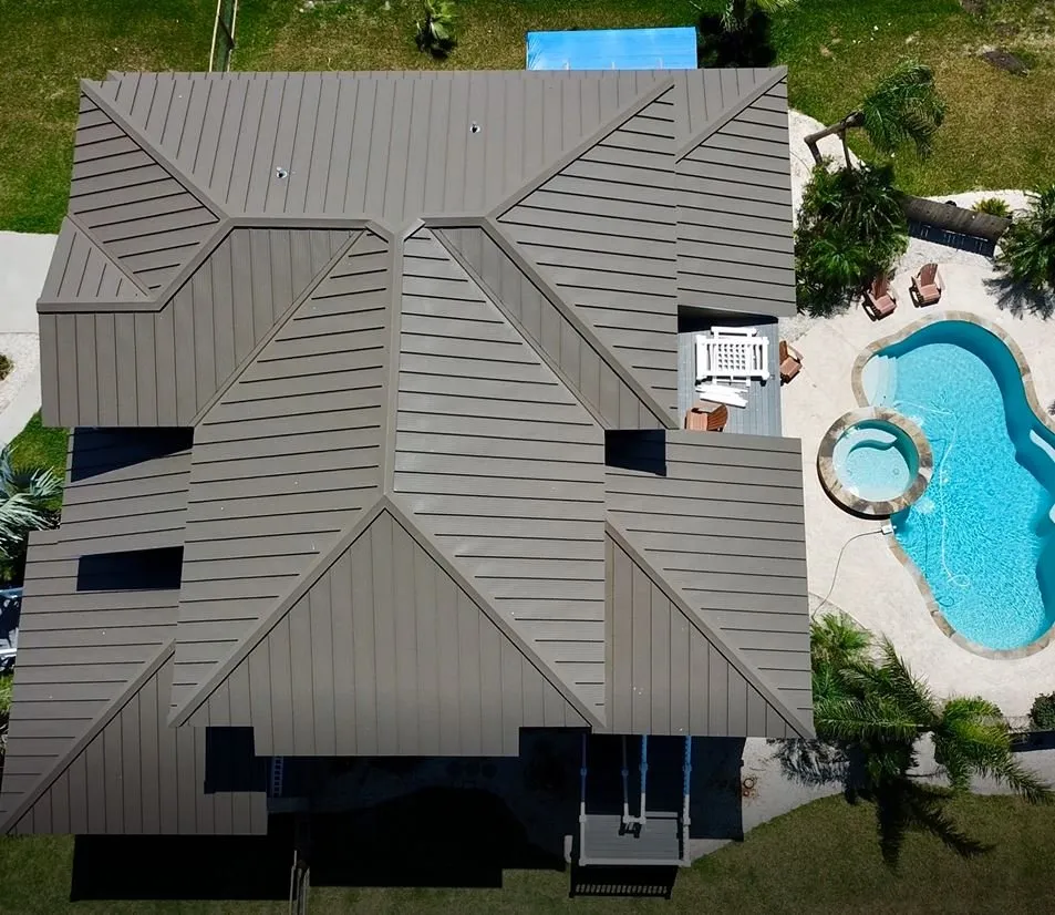 Slide of Strata Roofing and Construction