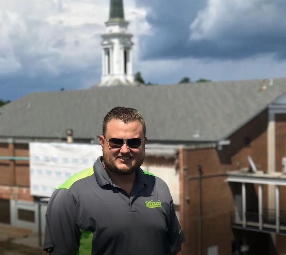 Slide of Strata Roofing and Construction