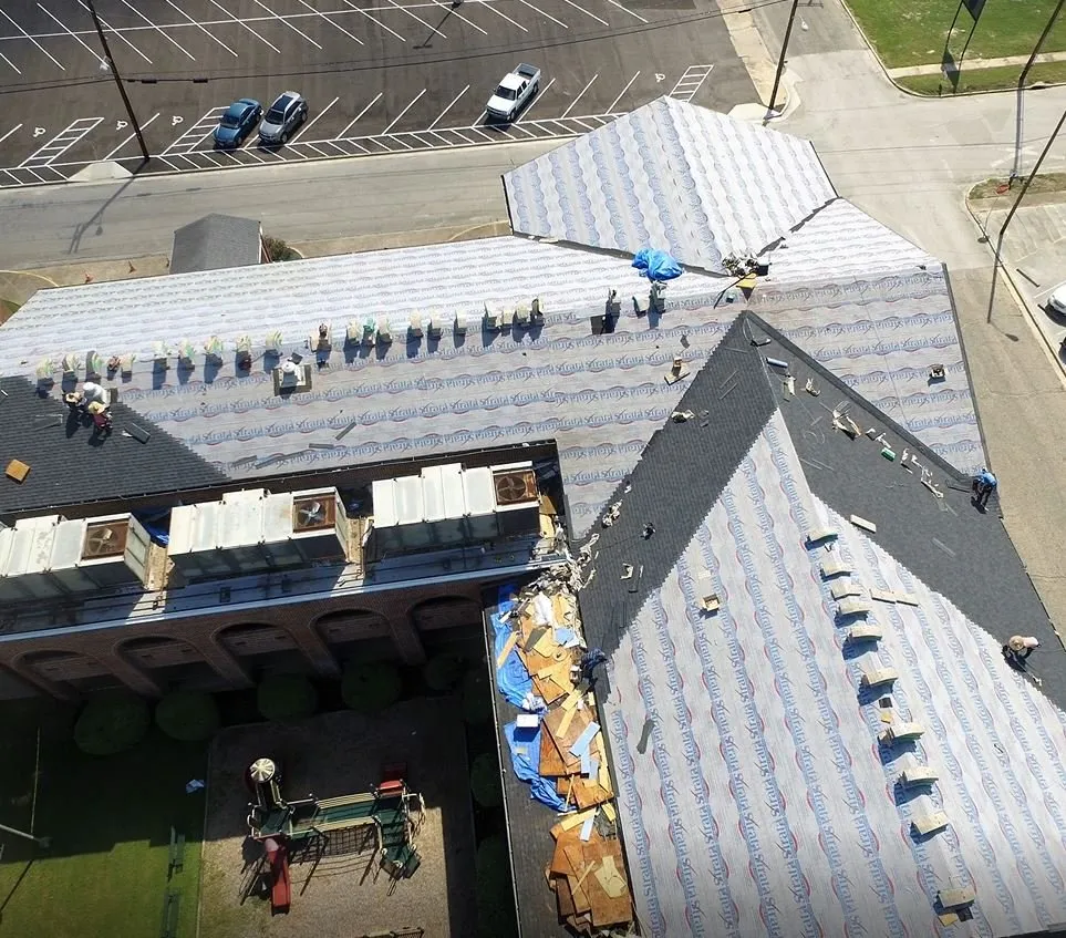 Slide of Strata Roofing and Construction