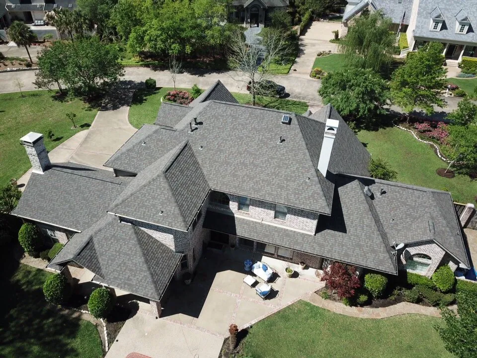 Slide of Strata Roofing and Construction