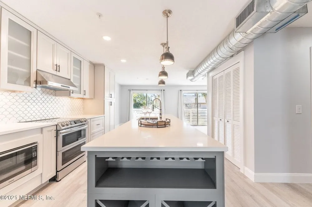 Slide of Stratum Contracting and Construction Management