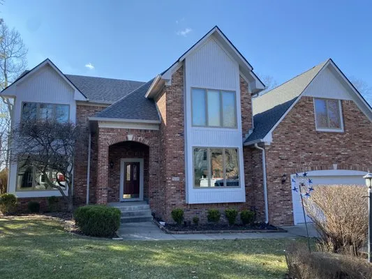 Strenova Exteriors Logo