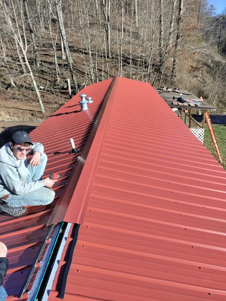 Professional shingle roofing service experts serving Sutton, WV - Strickland's Construction