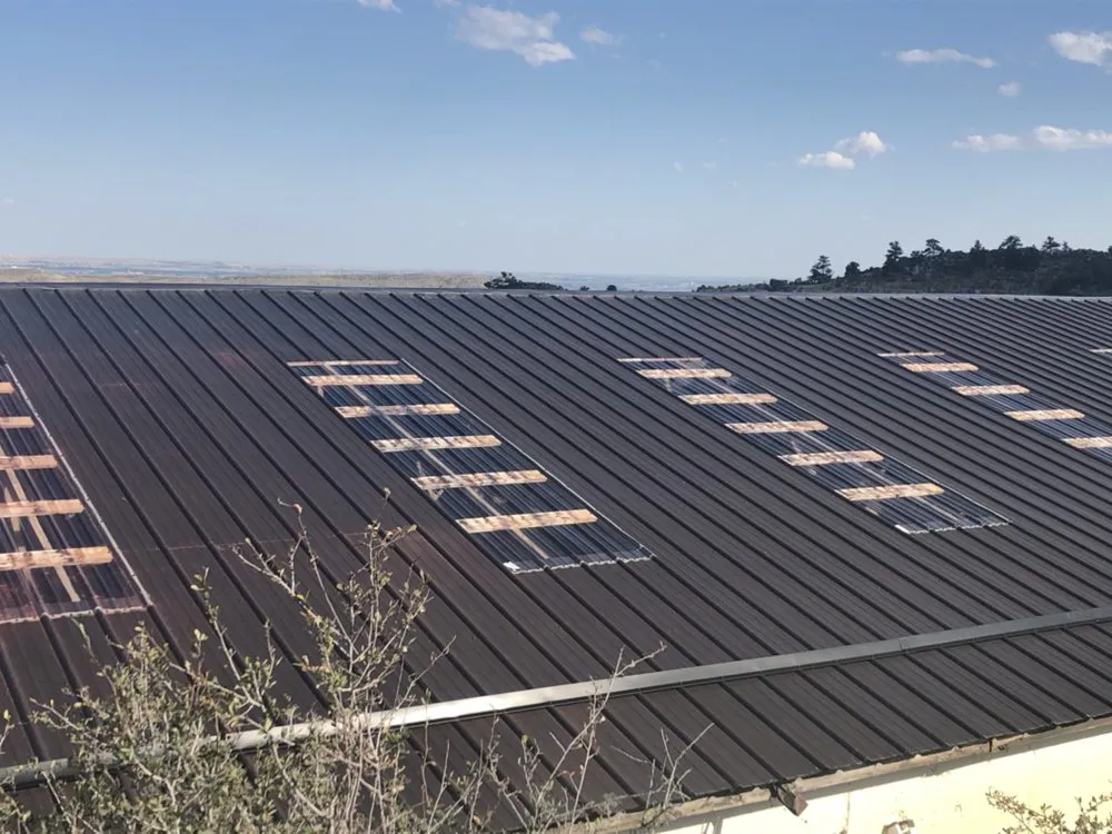 Slide of String Line Metal Roofing