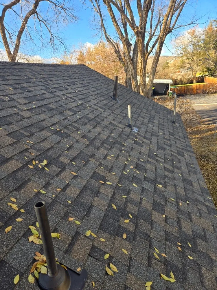 Slide of Striver Roofing