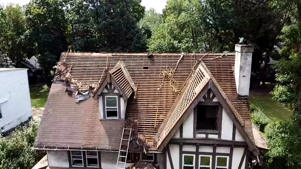 Slide of Strong Brothers Home Improvement