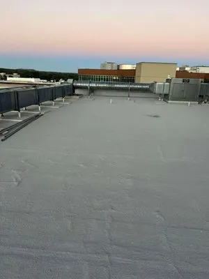 Strong Contractors Logo