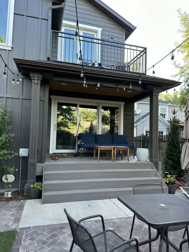 Slide of Strong Man Exterior’s