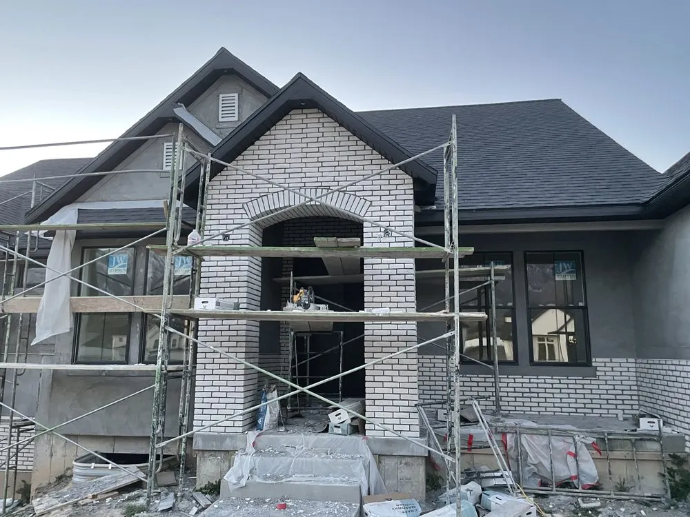 Slide of Strong Man Exterior’s