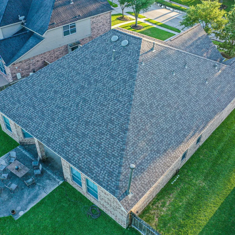 Slide of Stronghold Restoration and Roofing