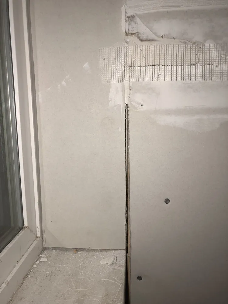 Slide of Strouds Construction & Painting