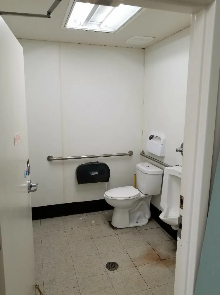 Slide of Strouds Construction & Painting