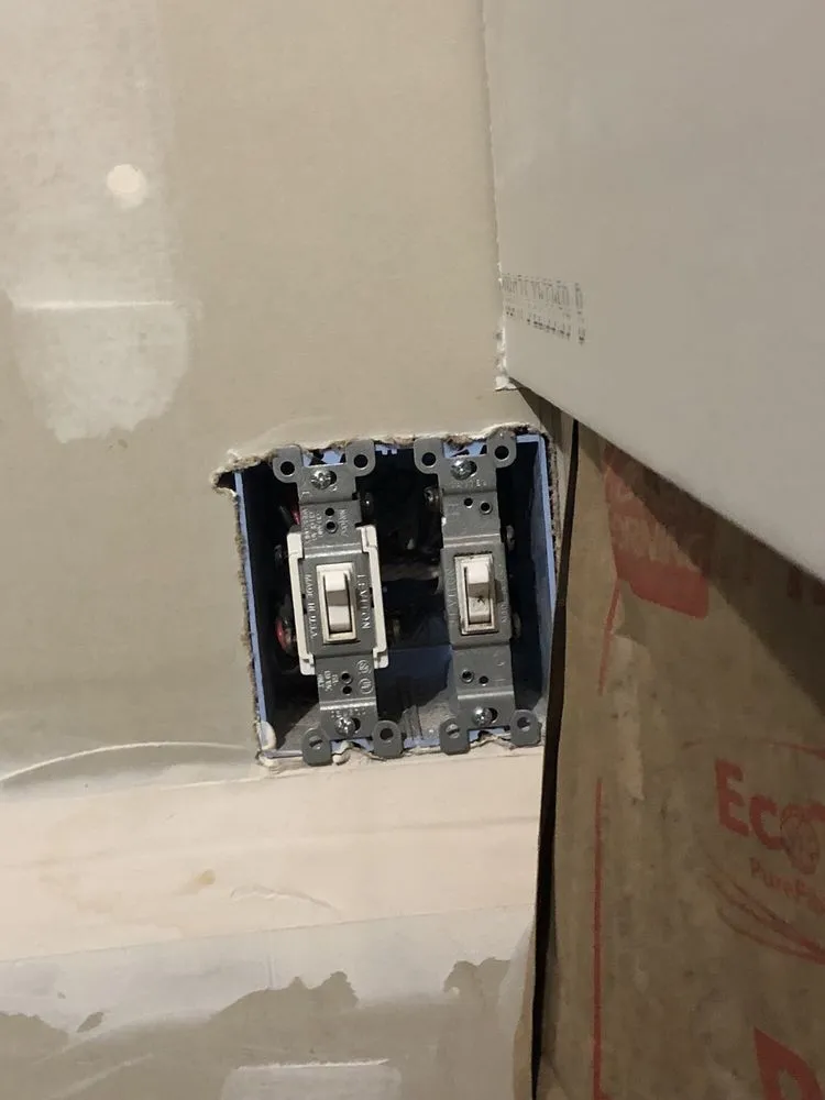 Slide of Strouds Construction & Painting