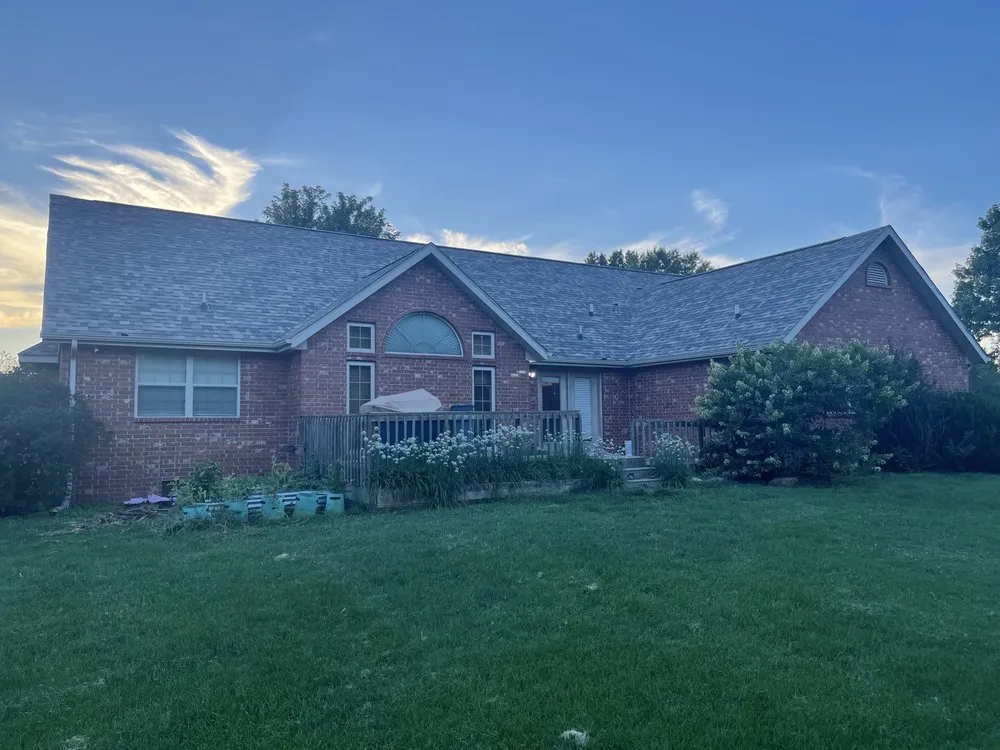 Licensed flat roof repair same-day service across Weaubleau, MO - Strutton’s Exteriors