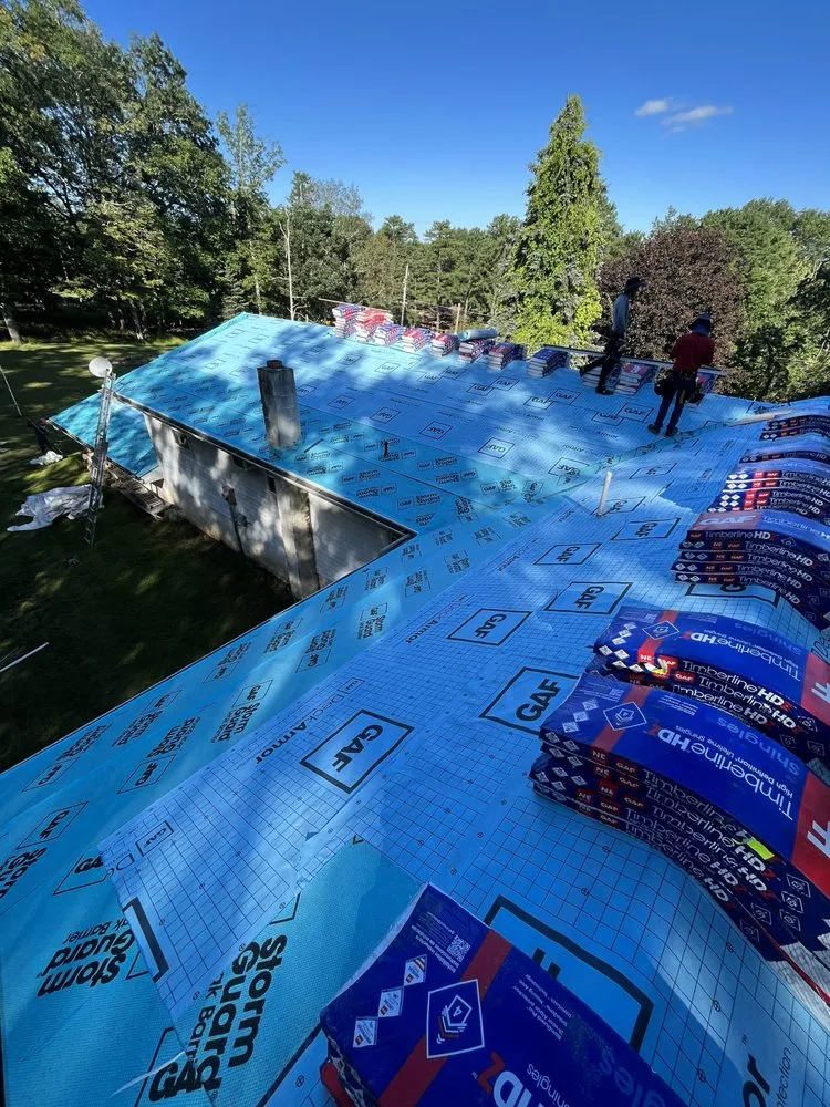 Top-rated shingle roofing service in Ewing Township, NJ by Stuart Roofing Siding & Gutters