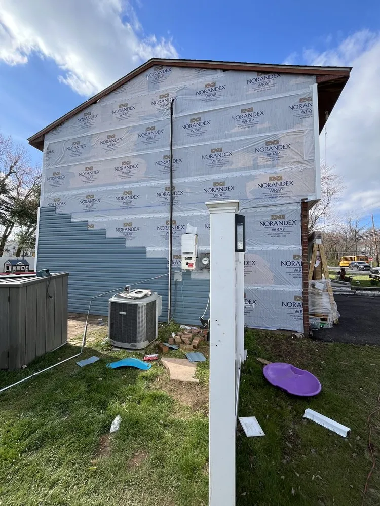 Emergency roof repair experts serving Ewing Township, NJ - Stuart Roofing Siding & Gutters