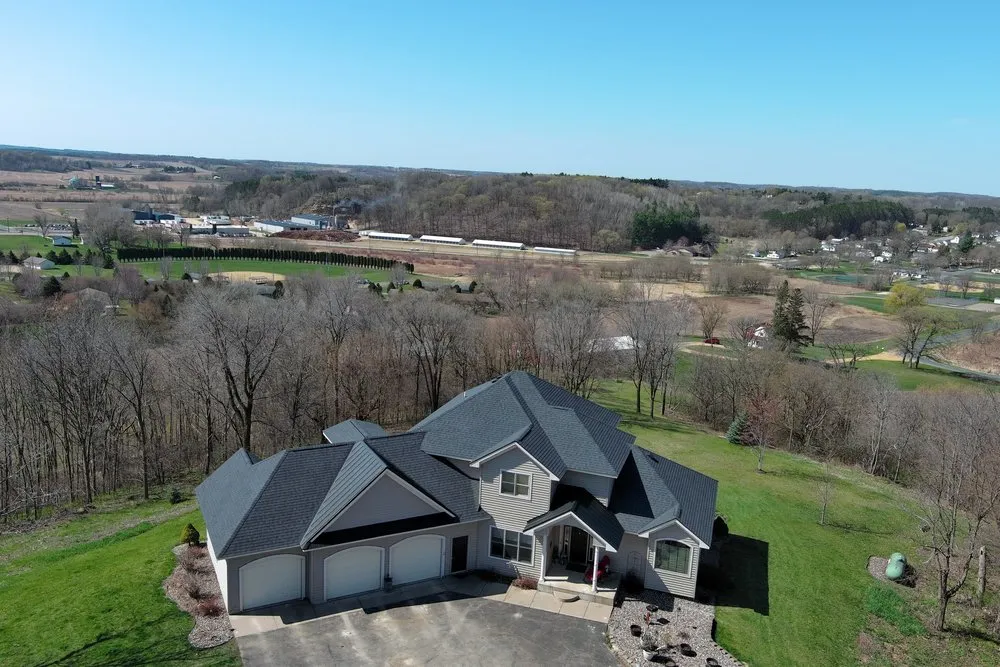 Slide of Stuivenga Roofing