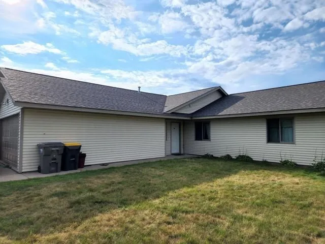 Slide of Stuivenga Roofing