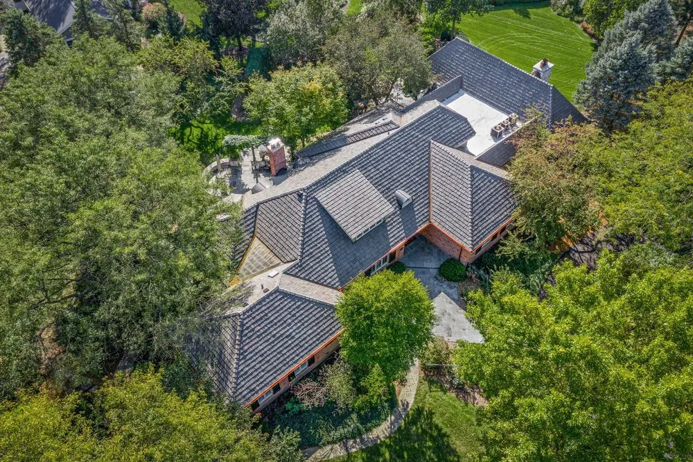 Slide of Style Exteriors