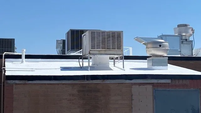 Slide of Su Casa Roofing General Construction