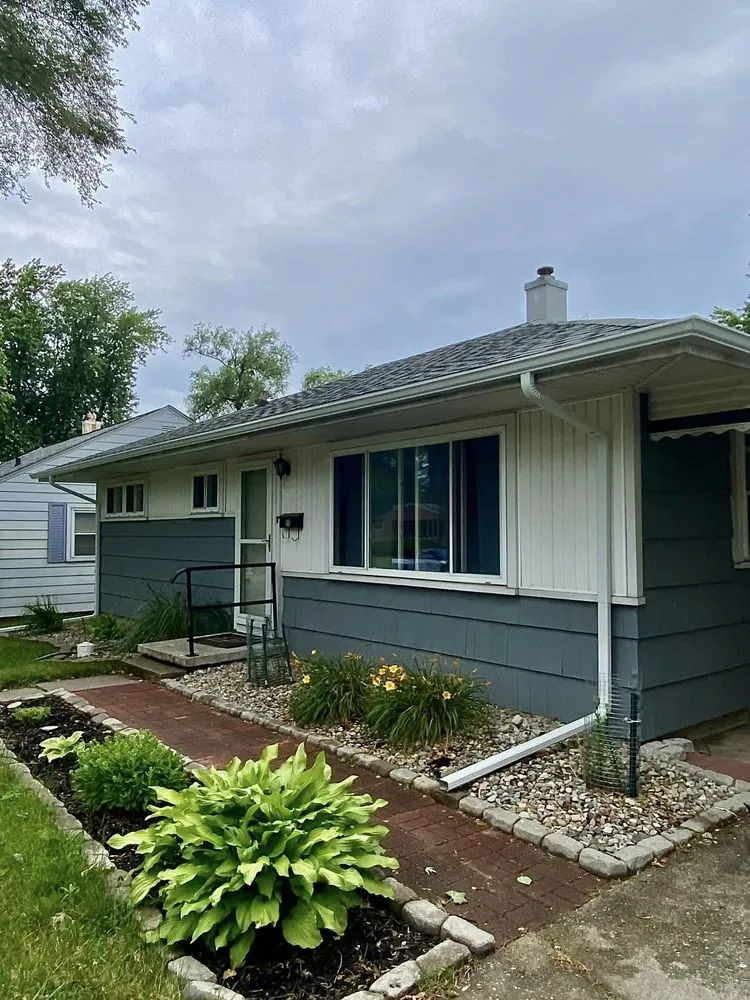 Slide of Sullivan & Fortner Roofing