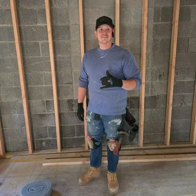 Sullivan Brothers Construction Logo