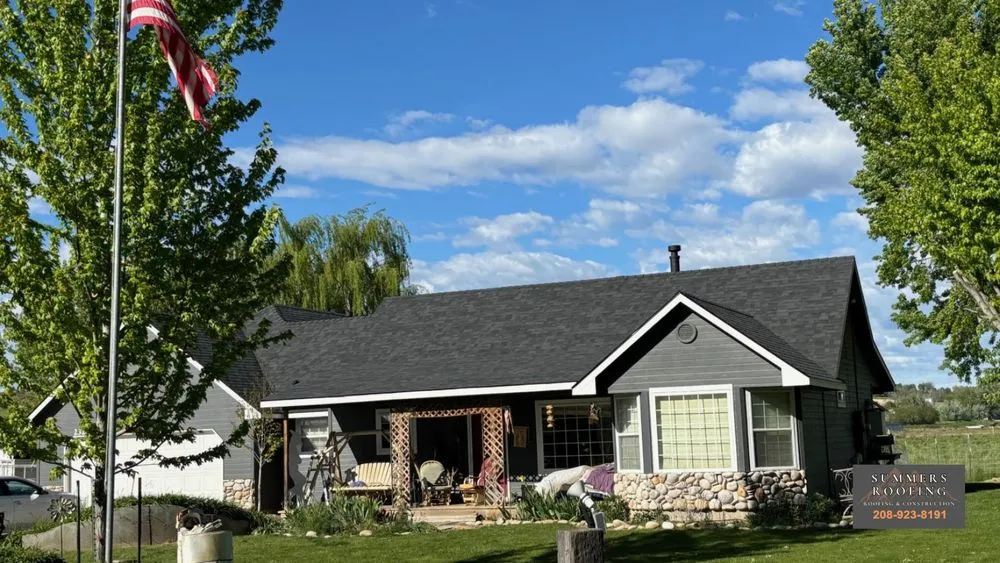 Slide of Summers Roofing