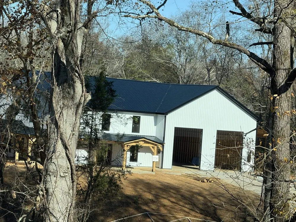 Emergency shingle roofing service with free inspection in Summertown, TN by Summertown Metals