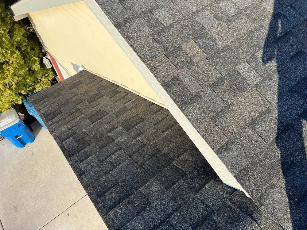 Slide of Summit Builders