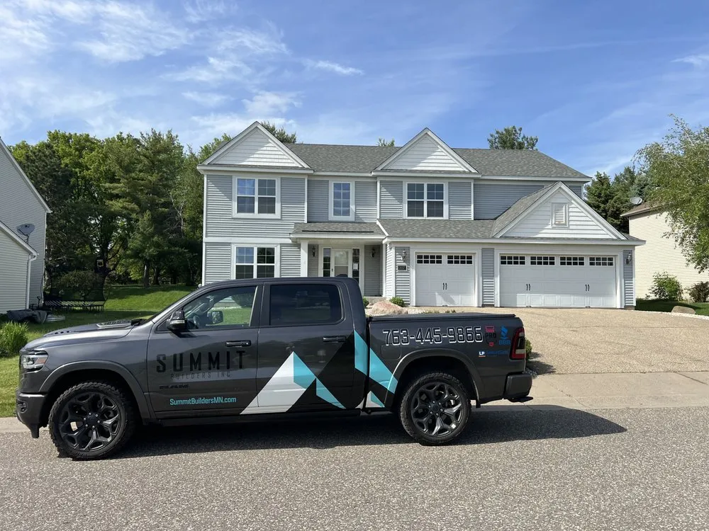 Slide of Summit Builders