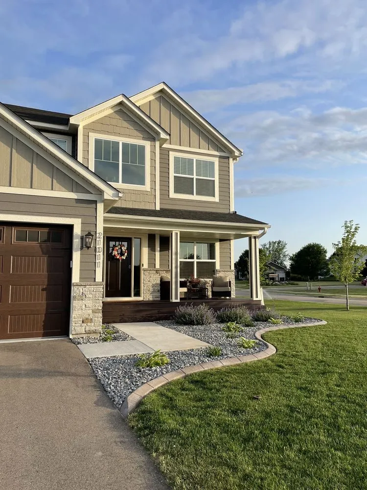 Slide of Summit Builders