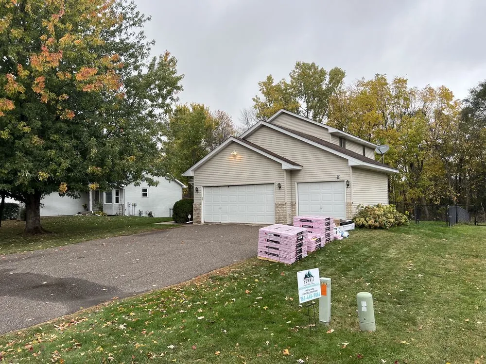 Slide of Summit Builders