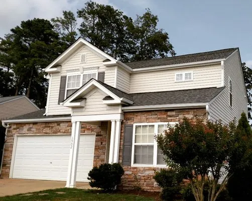 Summit Roofing of NC Logo