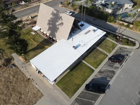 Summit Solar And Roofing Logo