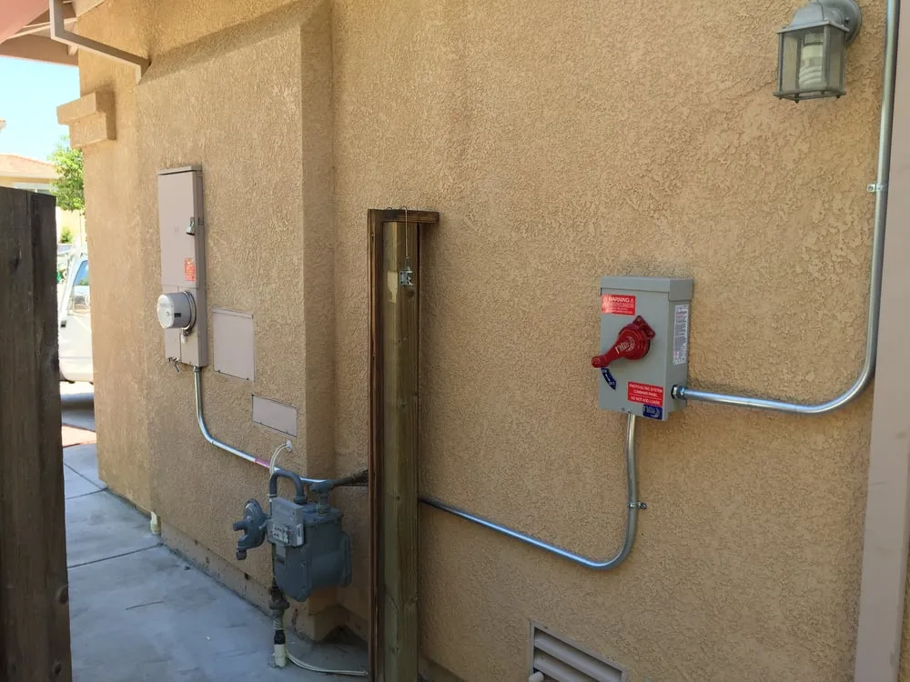 Slide of Sun America Solar & Construction