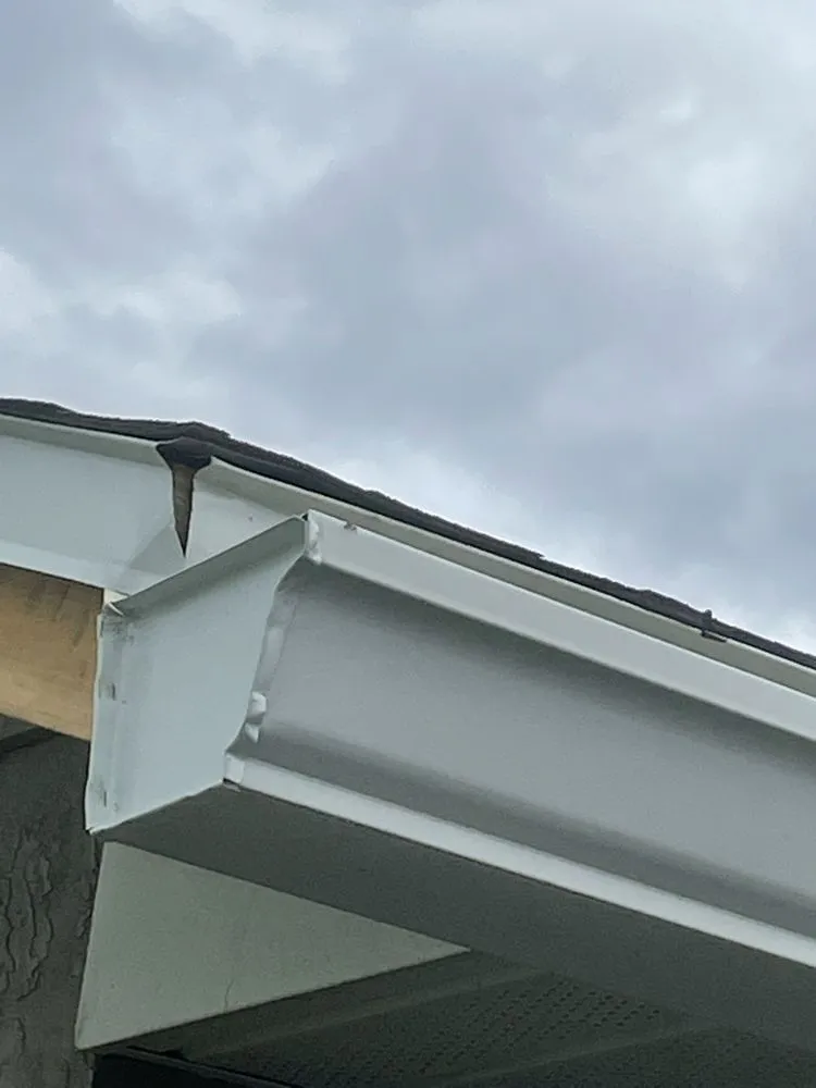 Slide of Sun Coast Roofing Services